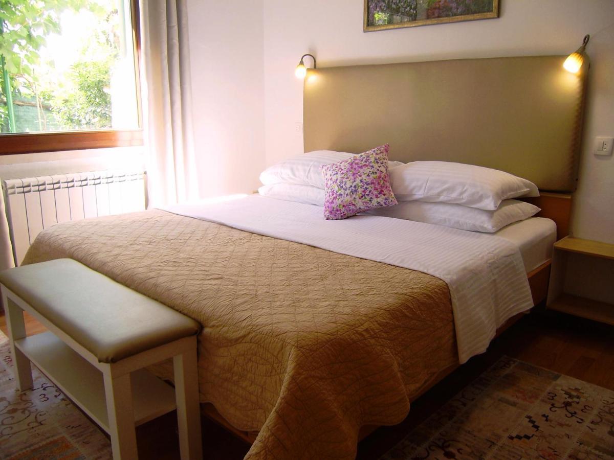 Apartments Iris Korčula Екстериор снимка