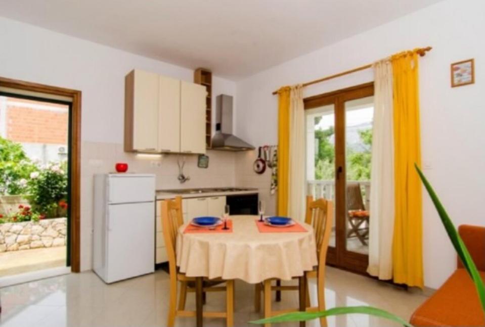 Apartments Iris Korčula Екстериор снимка