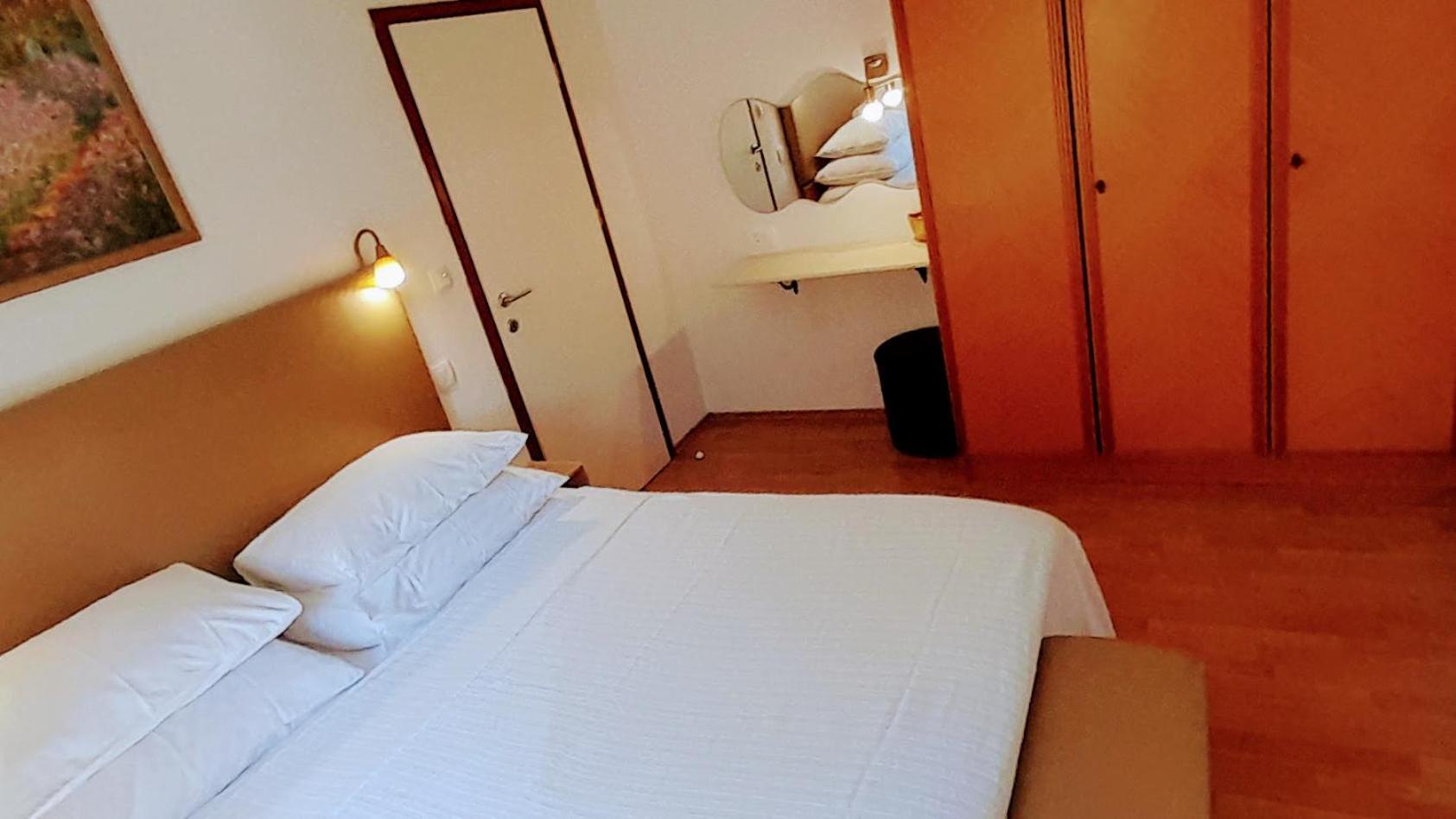 Apartments Iris Korčula Екстериор снимка